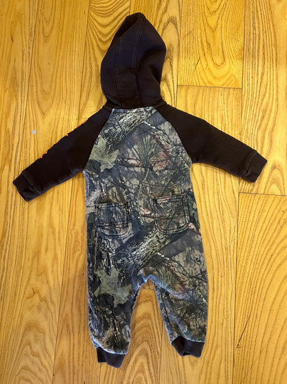 Carhartt Zip up Brown Camo- 6 months- used