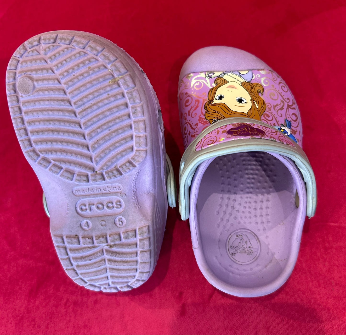 Crocs -size 4/5 - Sofia the first - Used