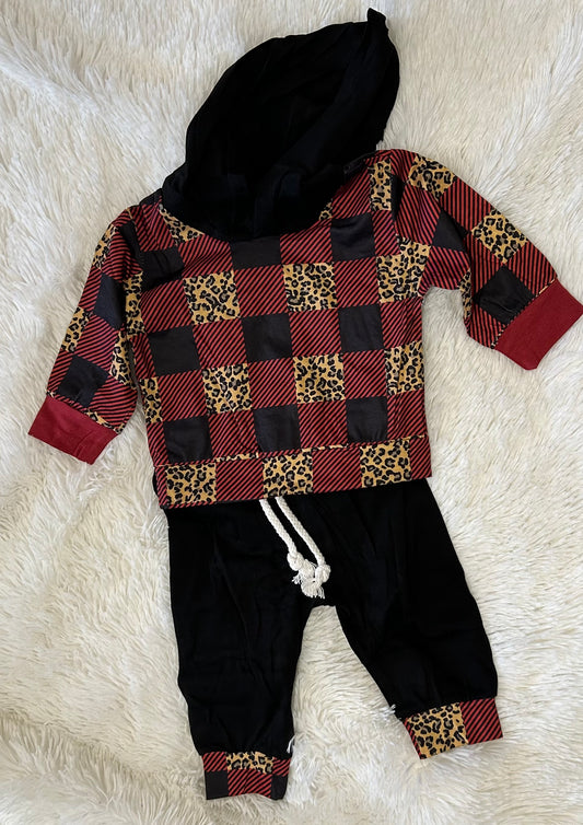 Checkered Cheetah Sweatshirt with Pants